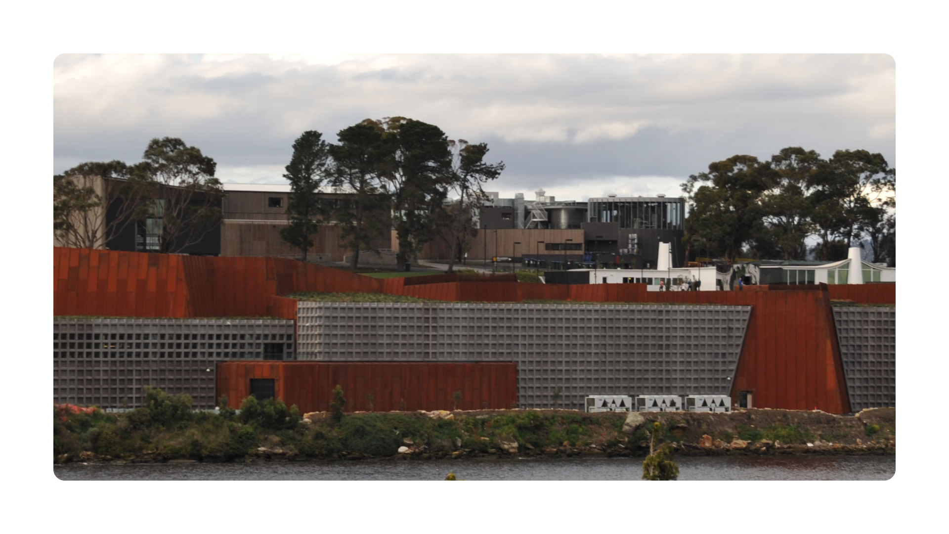MONA (Museum of Old and New Art)