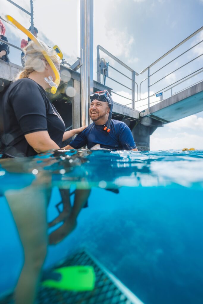 Great Barrier Reef Tour - pontoon and snorkelling